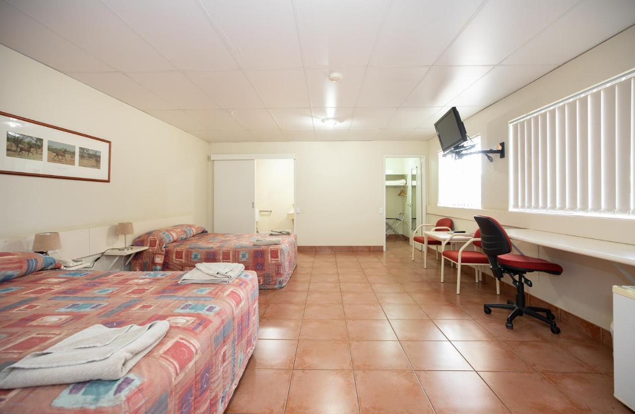 Leichhardt Hotel Motel Cloncurry Exterior photo